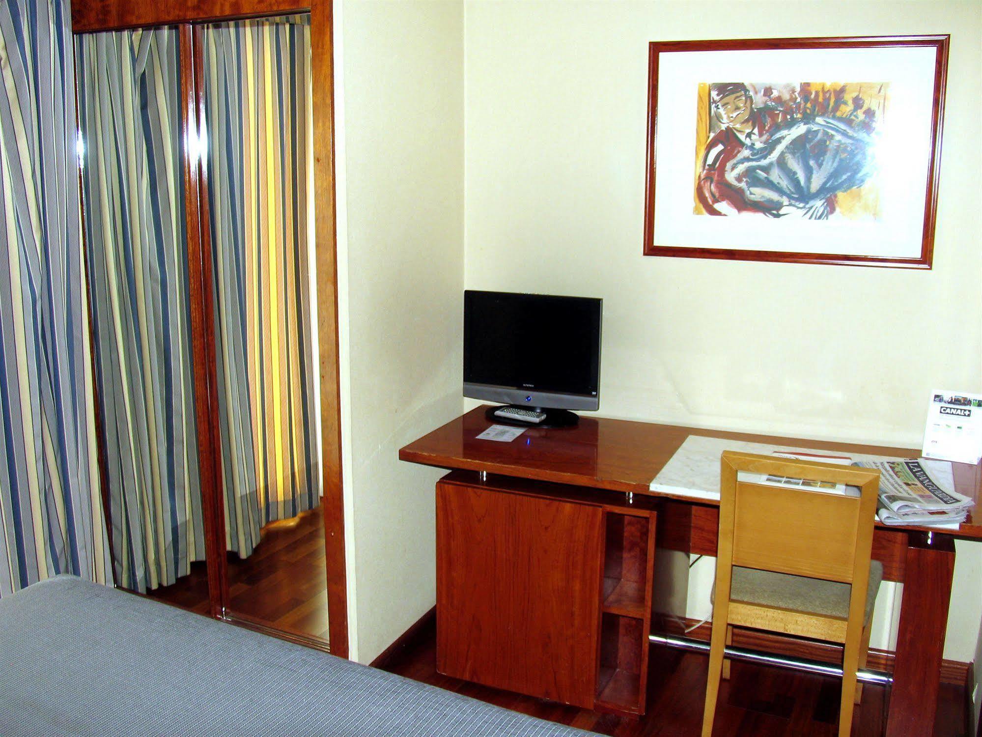 Hotel Pedralbes 巴塞罗那 外观 照片