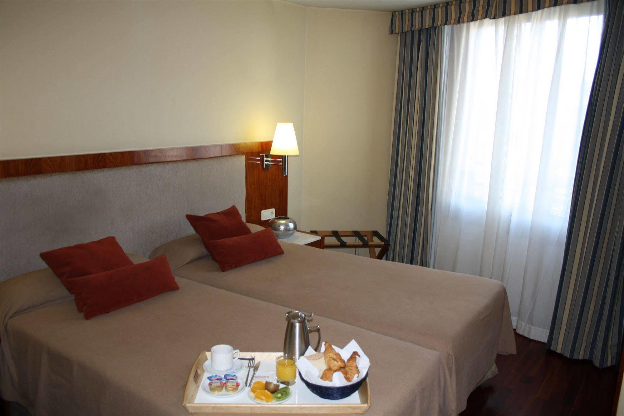 Hotel Pedralbes 巴塞罗那 外观 照片