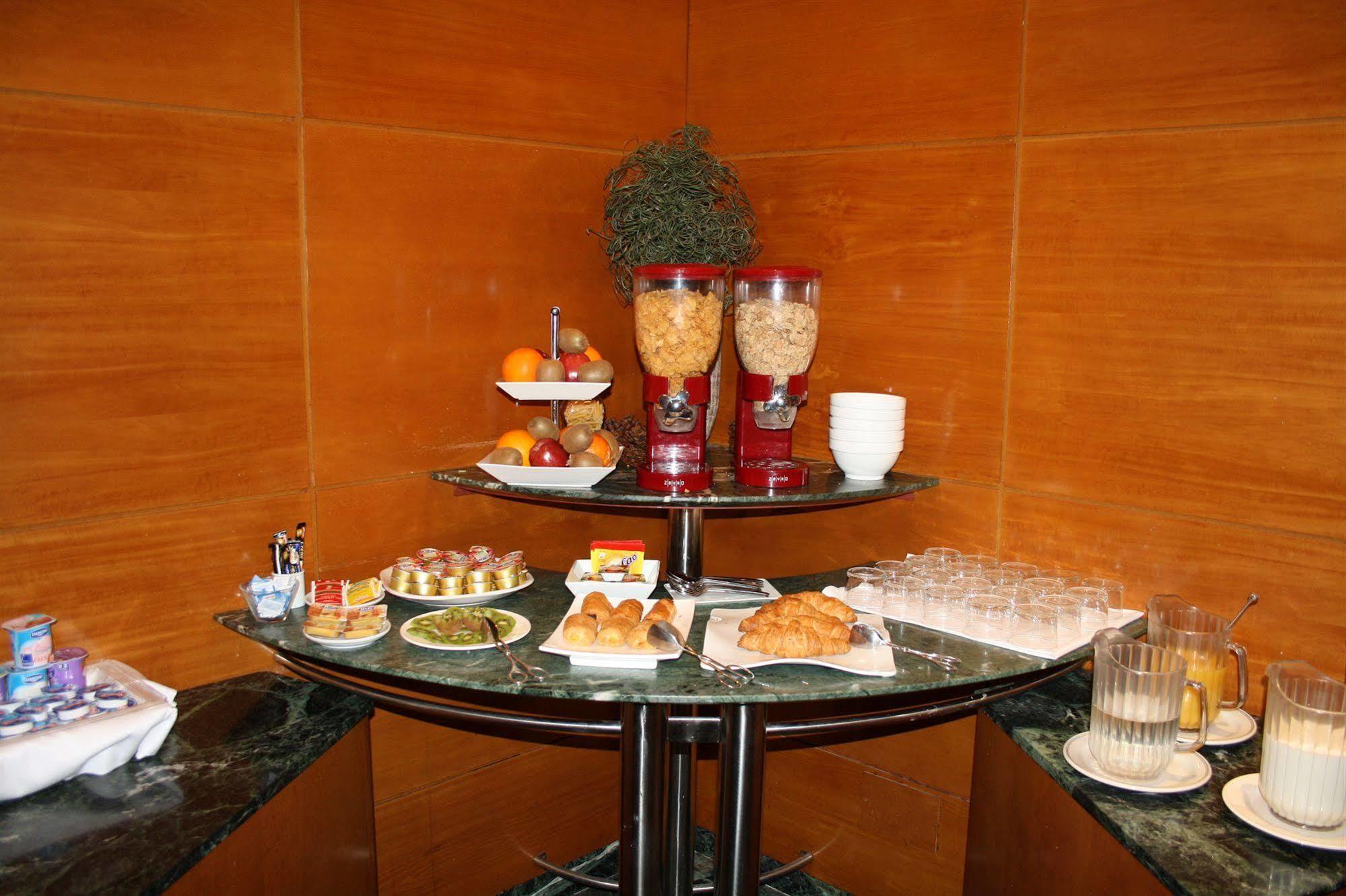 Hotel Pedralbes 巴塞罗那 外观 照片